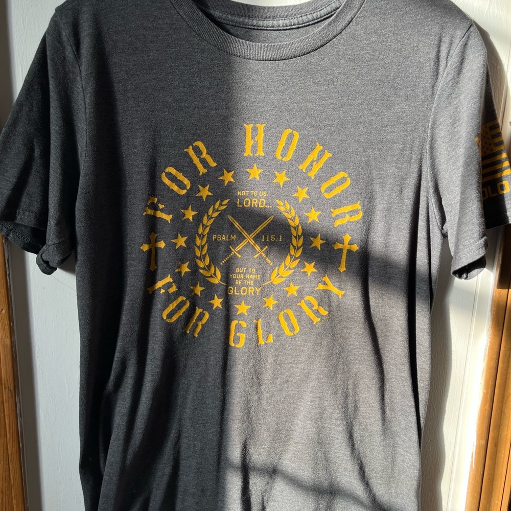 Men’s Honor and Glory T-shirt